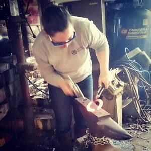 Meet your Posher, Ally